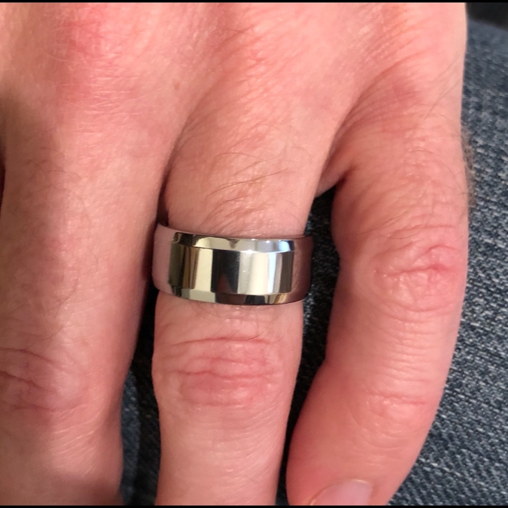 Tungsten Men’s Size 9 9mm Beveled Wedding Band